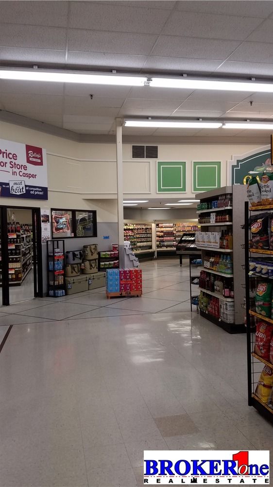 Retail Redevelopment Opportunity: 1375 Cy Ave, Casper, WY 82604